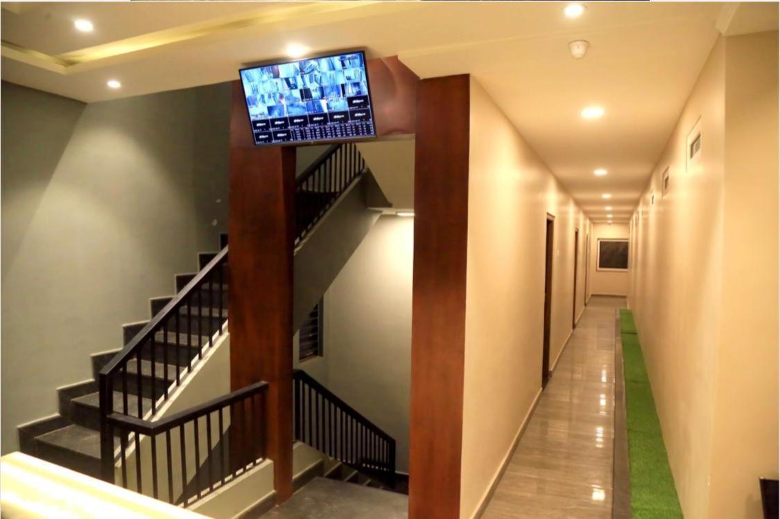 M Square Hotel Vellore Exterior foto