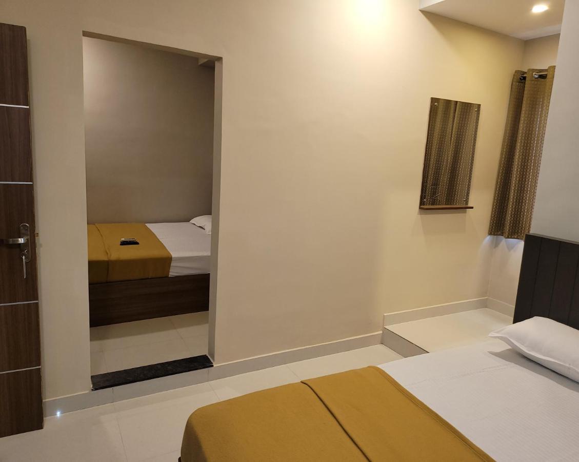 M Square Hotel Vellore Exterior foto
